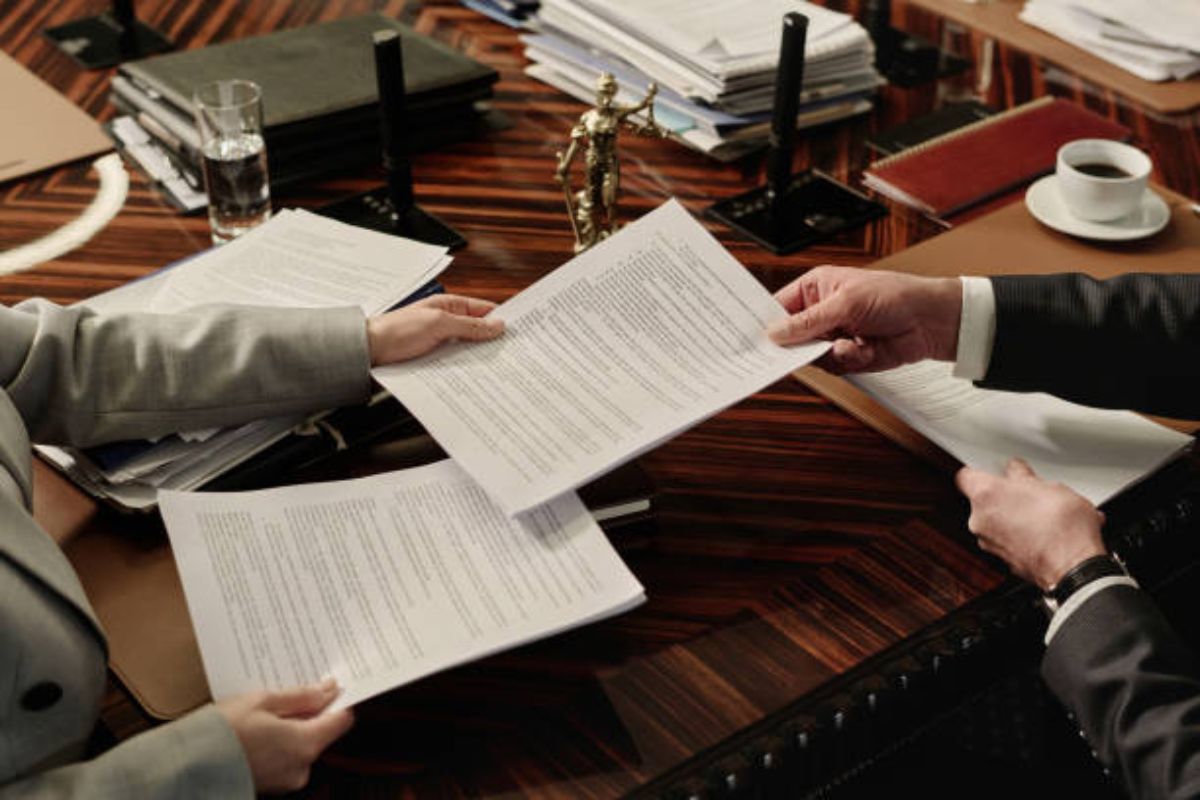 Qual advogado procurar para aposentadoria do INSS? Entenda a área previdenciária